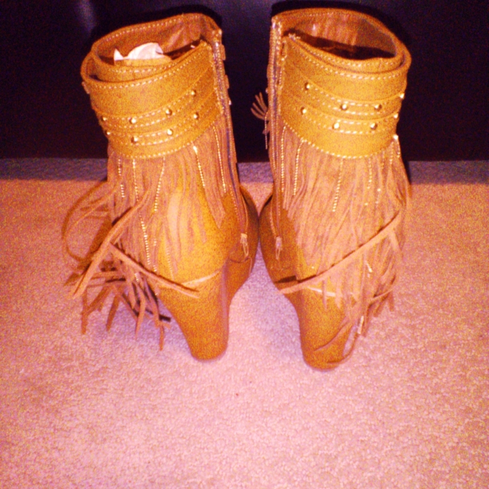 Leather/suede wedge heel booties